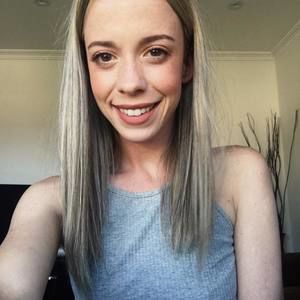 Meet your Posher, Destinee